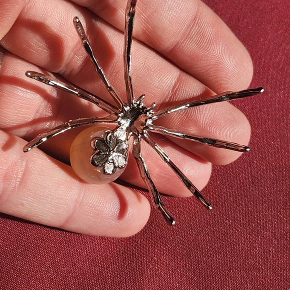 Metal Spider With Carnelian Agate Sphere - Picture 3 of 4